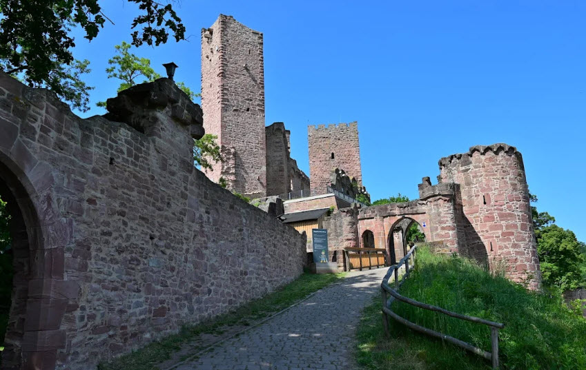 Henneburg - Stadtprozelten, Germany